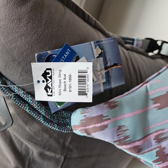 Kavu Mini Rope Sling Bag in Beach Ikat Pattern - Picture 5 of 11